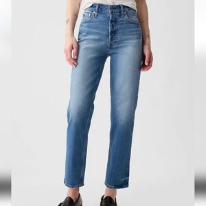 Gap Women’s Cheeky Straight High Rise 27/4r